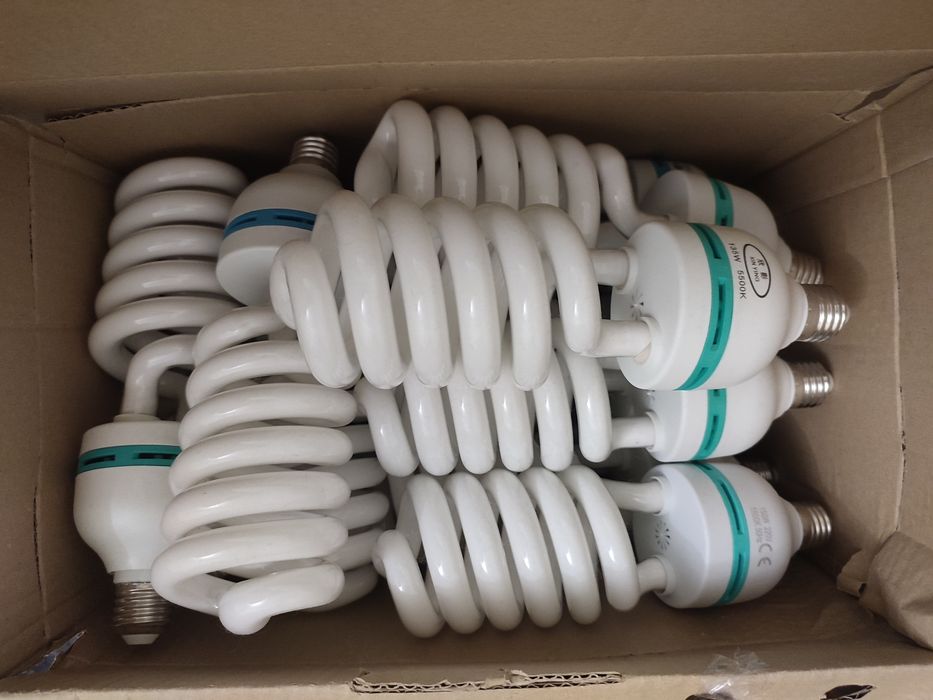 Флуоресцентні лампи для постійного світла у софтбокс, 125W, 135W, 150W