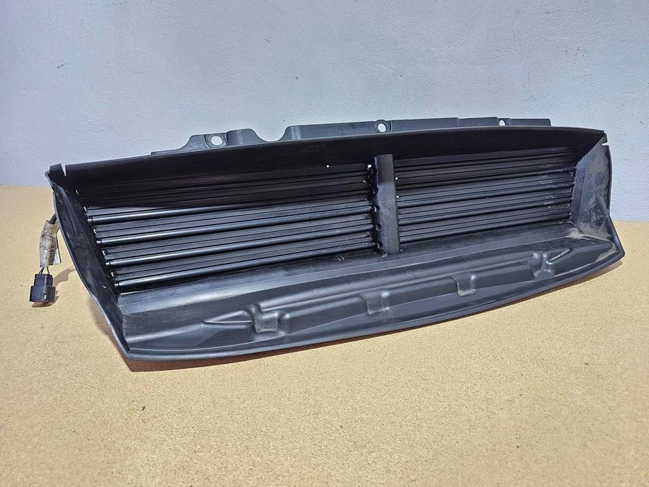 wlot żaluzja kanał powietrza volvo v60 s60 lift 2013-2017 31323187