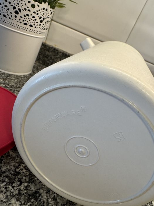 Jarra Tupperware442585984754012163