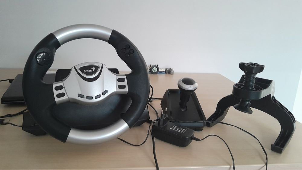 Кермо ігрове з педалями  Genius speed wheel rv ff