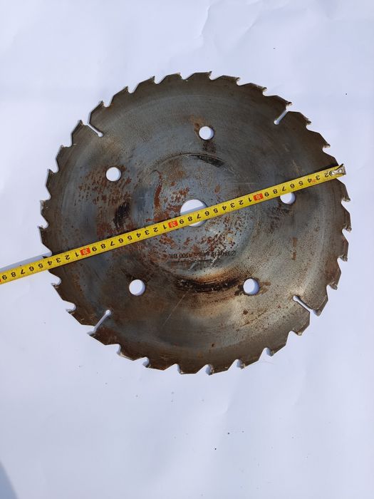 Диск пильний по дереву 8 штук