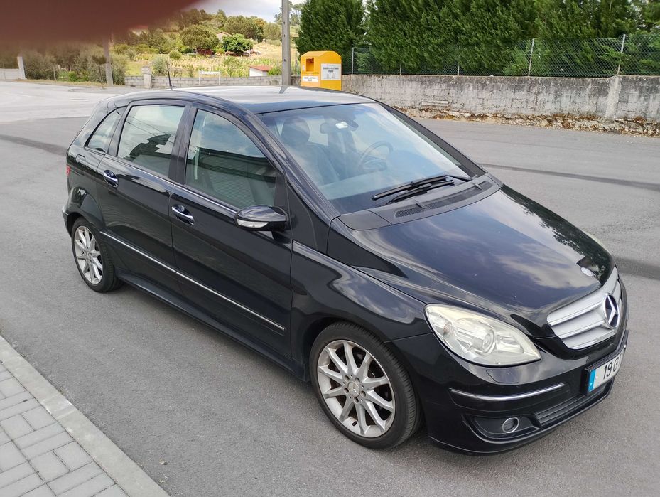 Mercedes-Benz 200