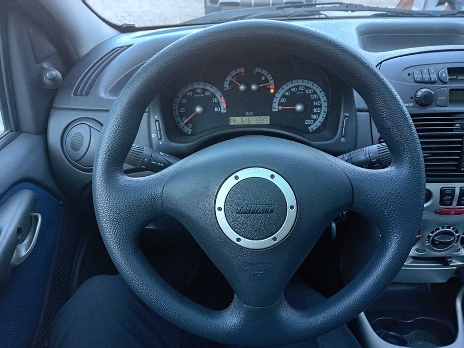 Fiat Punto 1.2 16v 80cv 6vel teto eletrico  direçao assistida