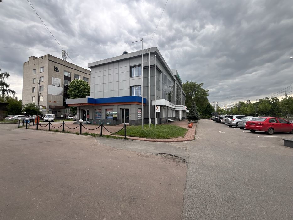 Продам офісне  приміщення