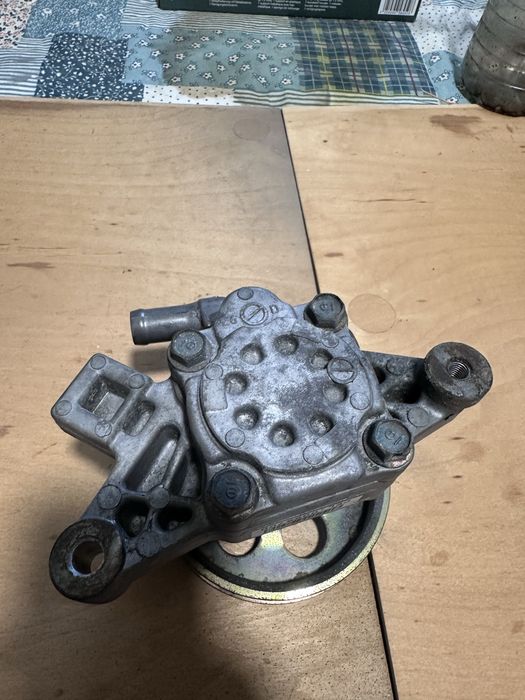 Bomba direção assistida - Honda HR-V 1.6 ano 2000