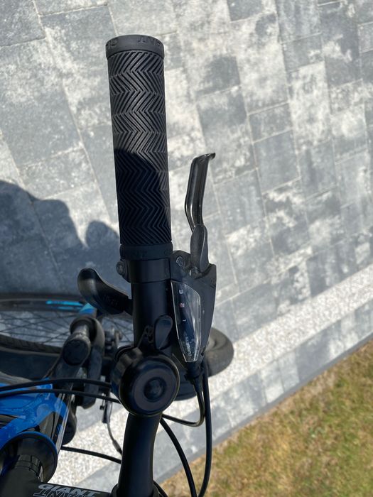 Giant Revel (trekkingowo/MTB z amortyzowanym widelcem)