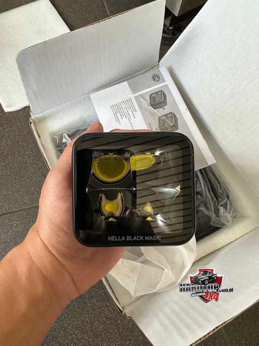 Hella LED Black Magic Cube Reflektor Dalekosiężny 3,2"