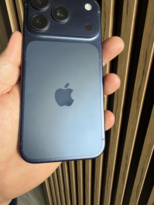 Iphone 17 pro 512 , roczny