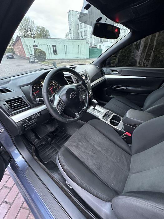Продам Subaru Legacy 2013 2.5 газ/бензин автомат
