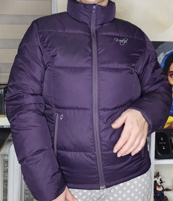 Куртка пуховик жіночій