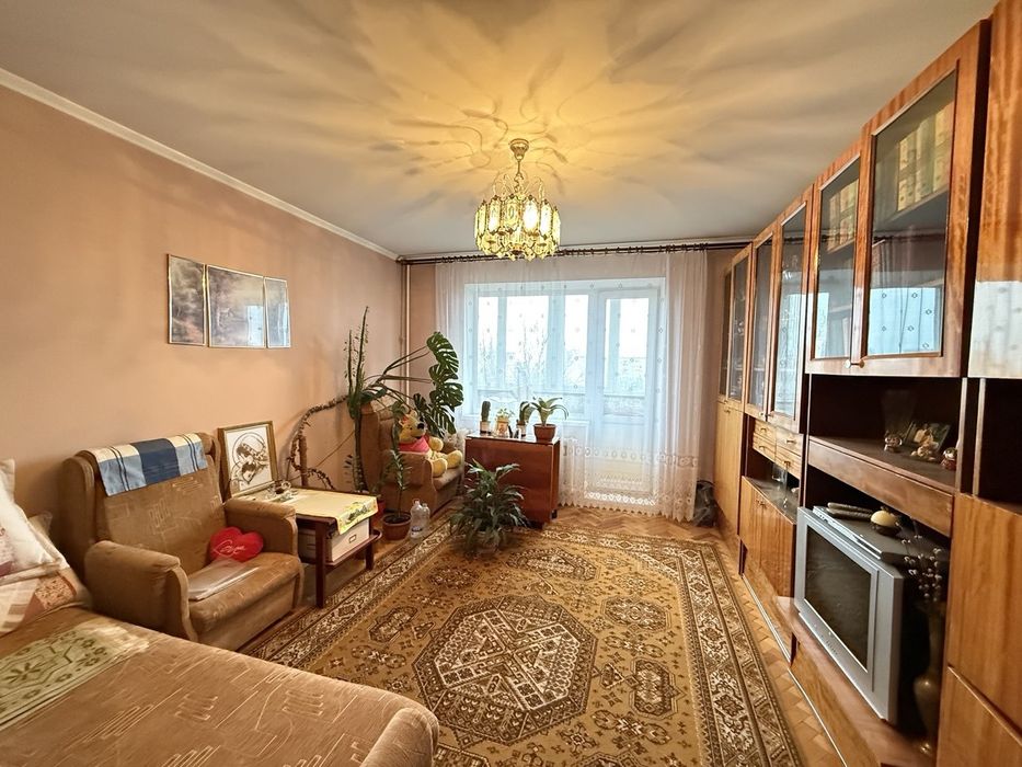 Продаж 3 кім. квартири на Бамі