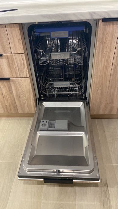 Посудомийна машина Piramyda 45 см DWP4510