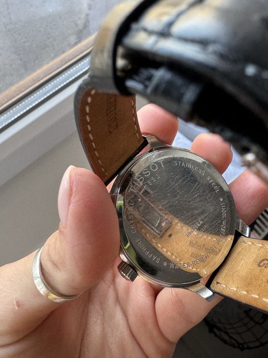 Годинник tissot traditional