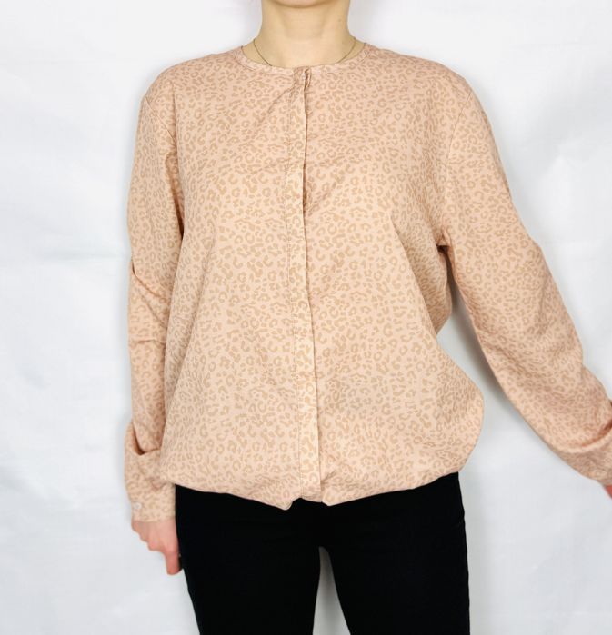 Brzoskwiniowa bluzka w drobną panterkę L 40
