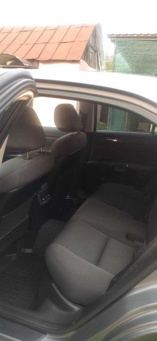 Suzuki Kizashi 2011