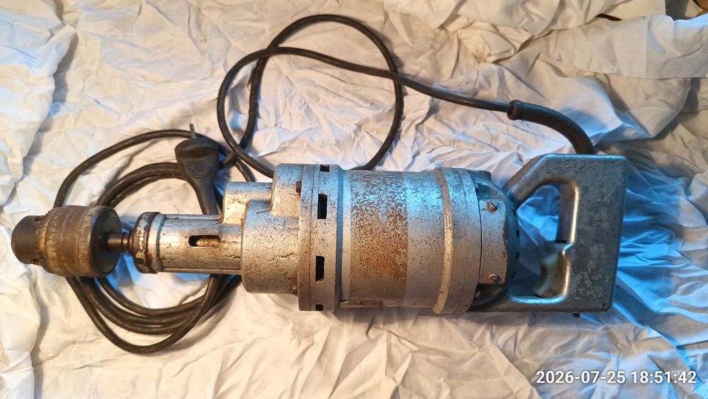 PRCa-15 – zabytkowa wiertarka elektryczna, sprawna