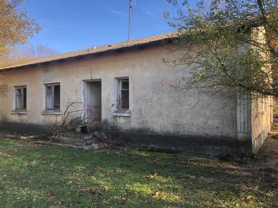 Нежитлова будівля 217 м2, 0.39 га, Кулівці, вул. О.Кобилянської, 2-Е