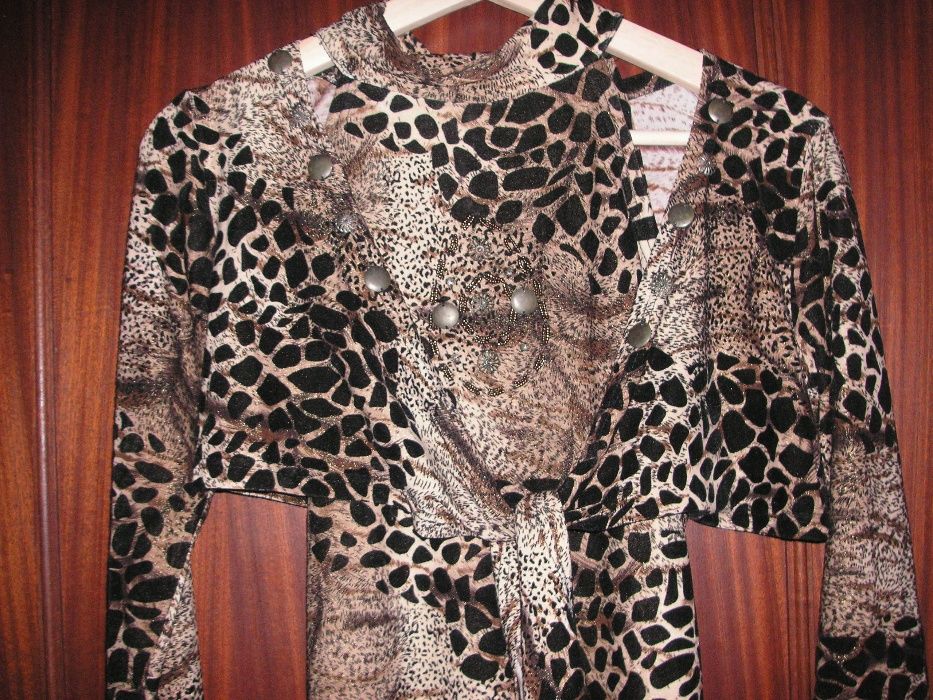 Casaco Parka / Corta Vento C&A  e Calça Preto e Top com Casaquinha