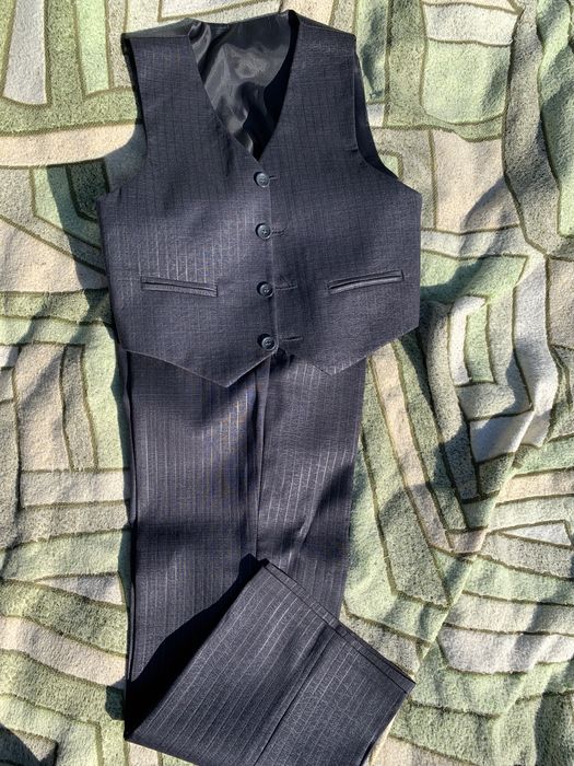 Класичний костюм для хлопчиків