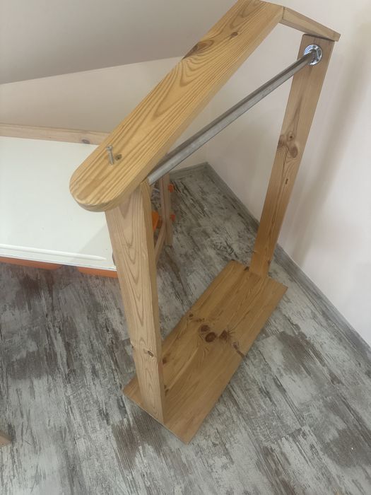 Wieszak nau ubrania handmade dziecięcy