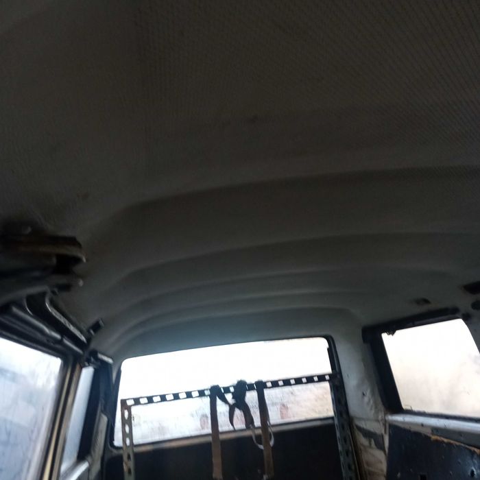 Sprzedam karoserię  VW t3 caravelle  1,6td