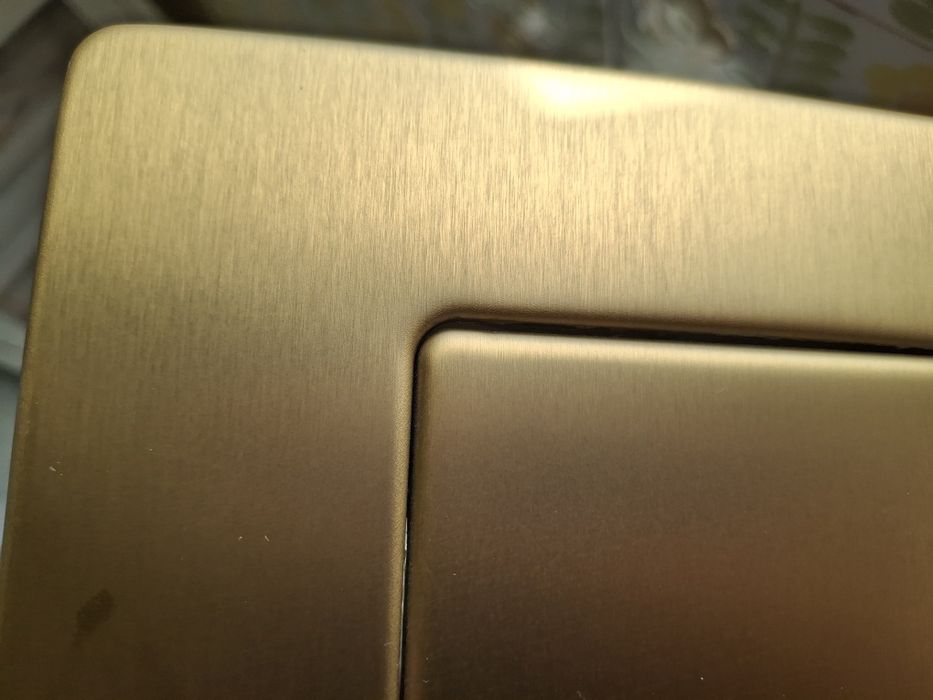 Placa Autoclismo Dourada Escovada Metal (260x180mm) - Compatível com Geberit