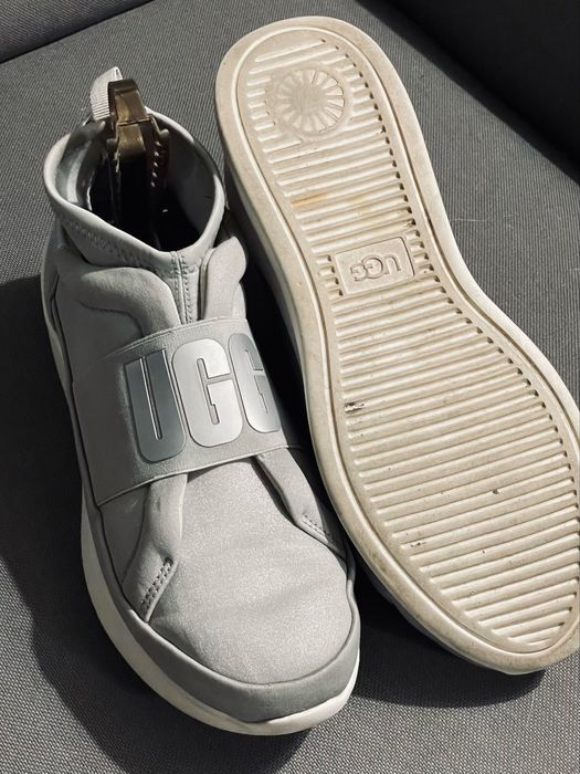 Stylowe UGG roz. 39 srebrne