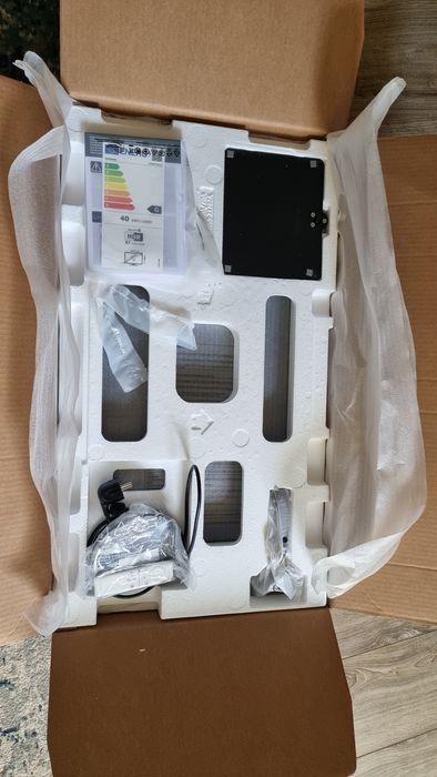 Monitor 32" Samsung S32BM700UU  4K  z funkcją SMART