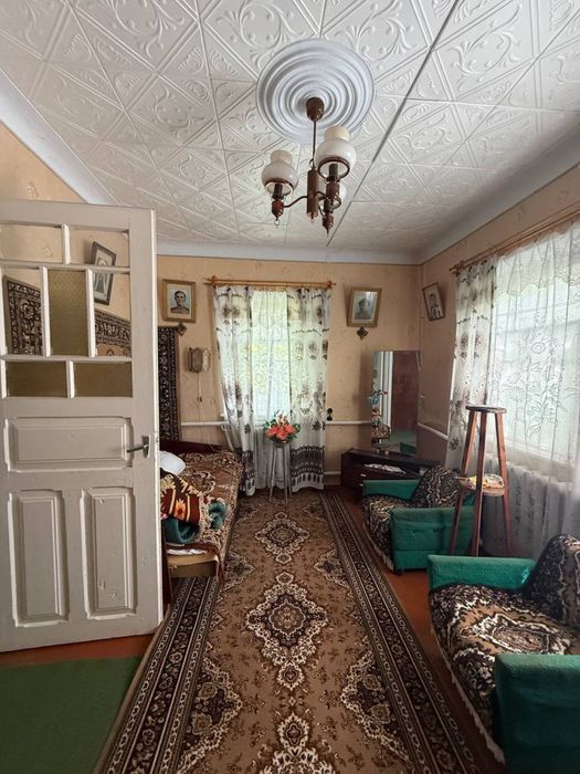 Продам будинок  25 км. до міста Камʼяць-Подільський.