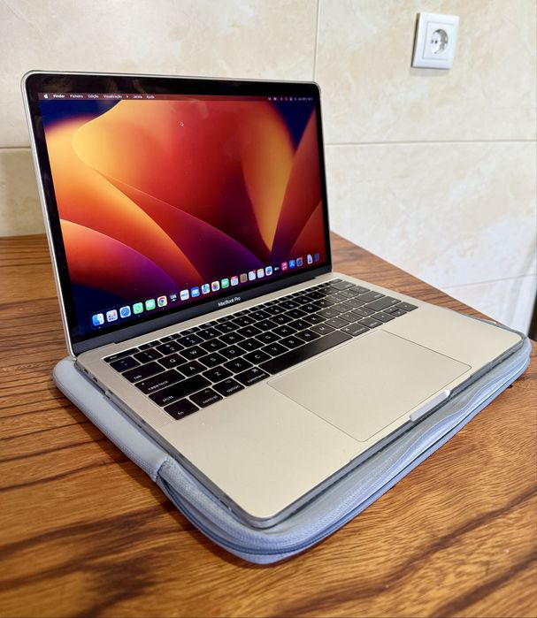 Macbook Pro 2017 13.3 i5 16GB RAM 256ssd + carregador + bolsa silicone