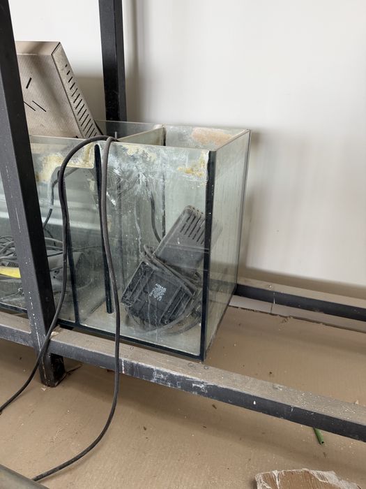 Aquario 2,2x0,4x0,7 movel + sump + 2 bombas circ + 2 termoestato