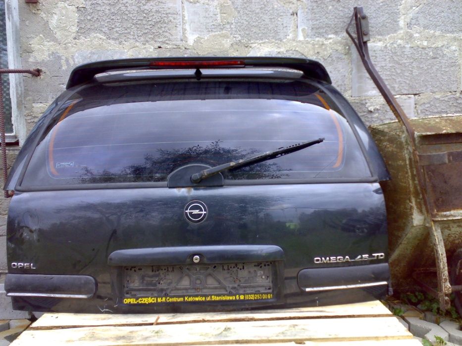 Opel Omega B C B-FL Lift Kombi Klapa Tył Zamek Szyba Listwa 2.5TD 98r