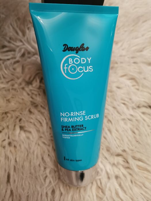 Peeling wyszczuplający Douglas firming scrub
