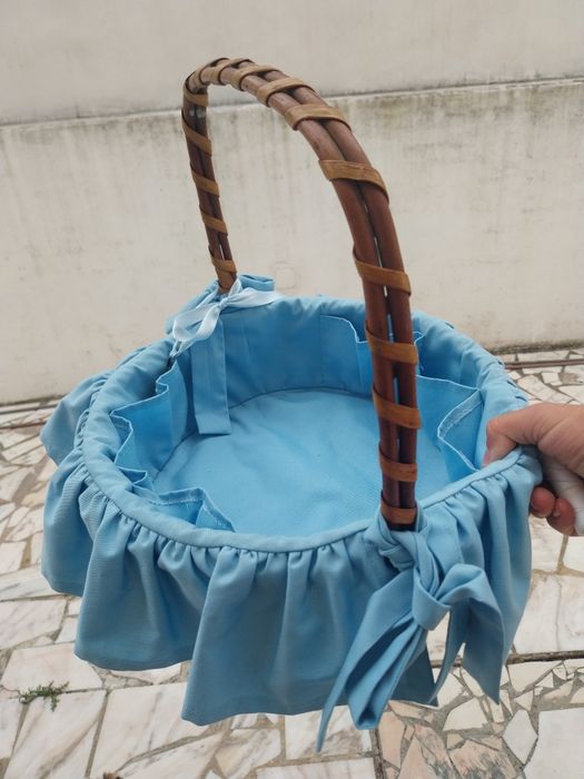 Alcofa de bebé em verga