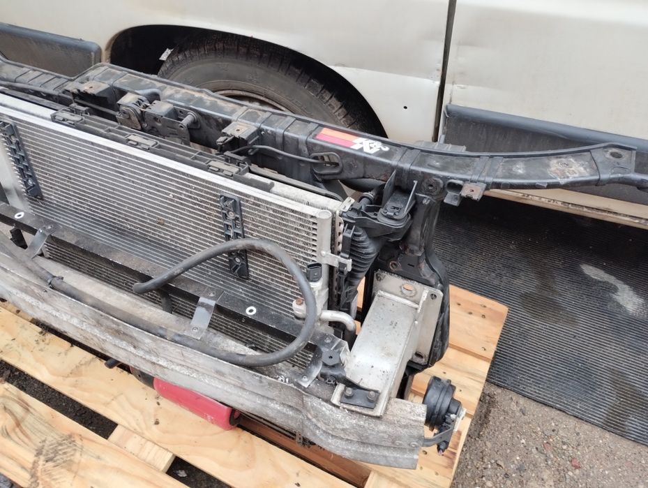 Pas przedni kompletny audi A5 8t 2.0tdi cah przed liftem