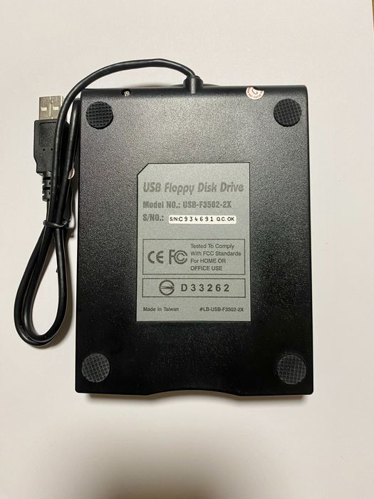 USB Floppy Disk Drive – nowy napęd dyskietek 3,5" (1.44 MB)