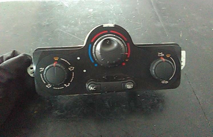 Comando chauffage / sofagem RENAULT Clio III (BR0/1, CR0/1)