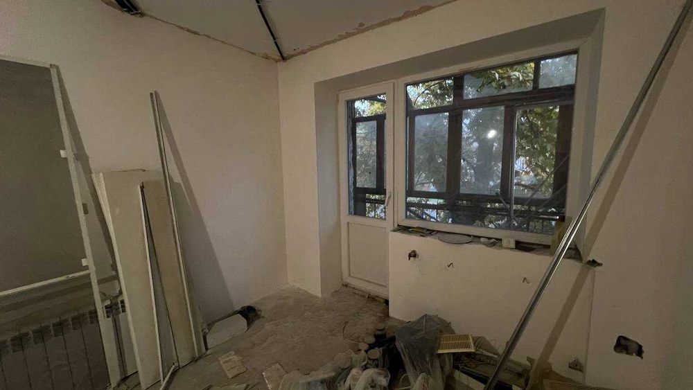 Продаж Однокімнатної квартири вул.Космонавтів зупинка Рассвет