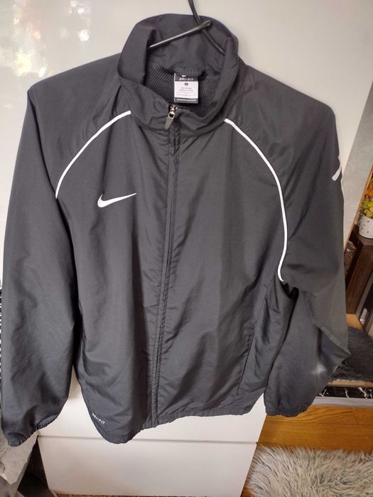 Kurtka wiatrówka sportowa Nike