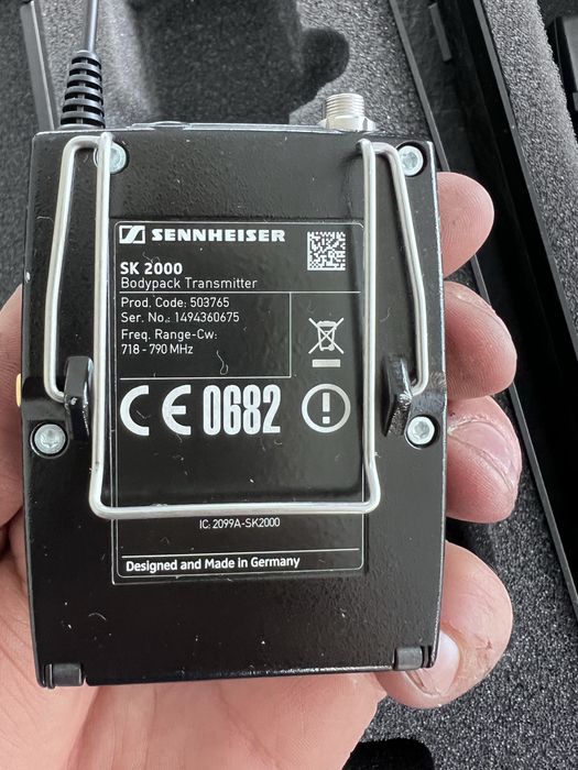 Поясной передатчик Sennheiser sk 2000