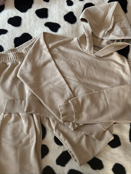 Спортиврий костюм