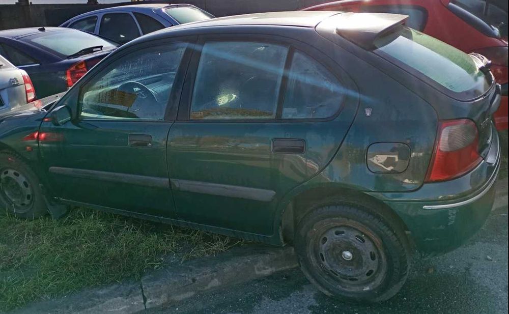 Samochód na części  ROVER 200 1,4 BENZ ROK 1998