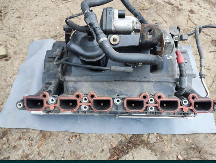 Продам  впускний колектор до бмв е 39, м 54 б 25