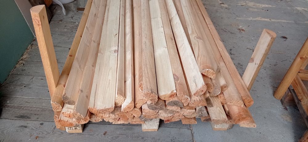 Wałki słupki drewniane. Pół wałki sosnowe