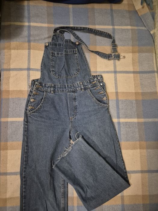 Джинсовий комбінезон