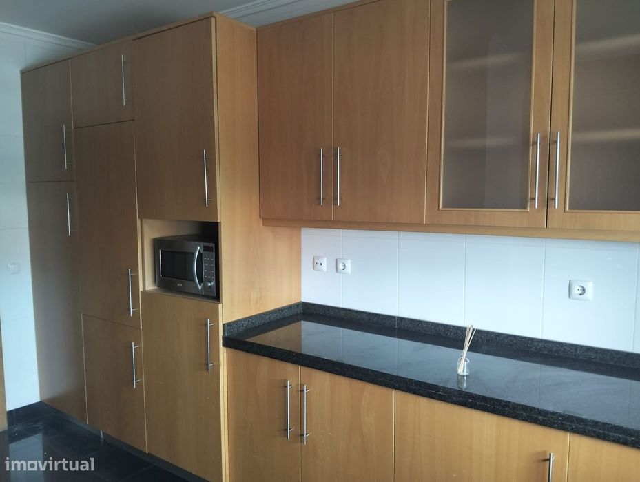 Excelente apartamento T2 para arrendar em Espinho