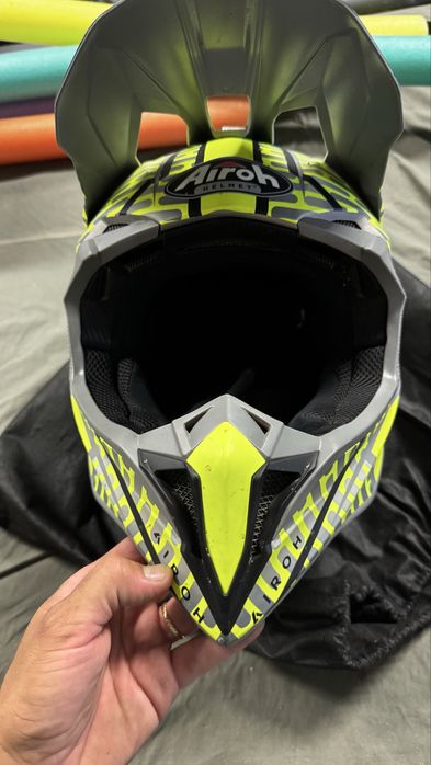 Capacete Airoh XL