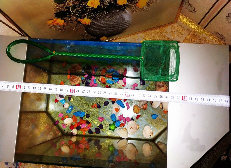 Продам аквариум +сочёк +камни и ракушки