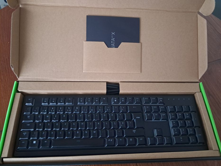 Teclado Razer ORNATA V3 X como novo