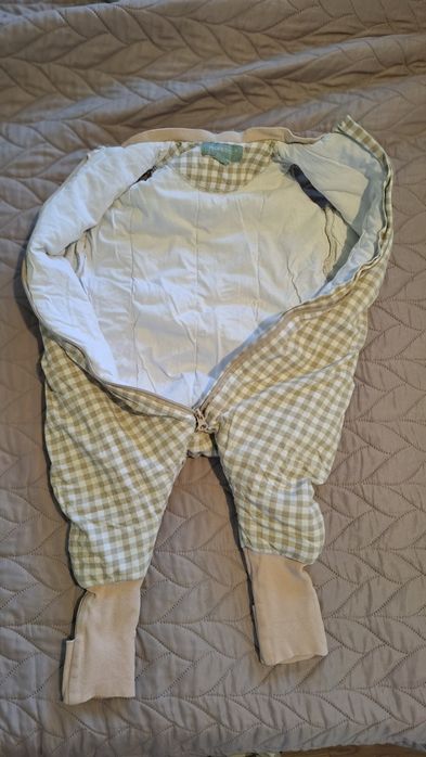 Macacão de dormir com meias